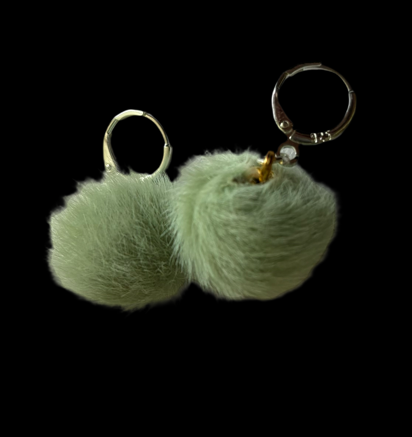 Fluffy Spheres